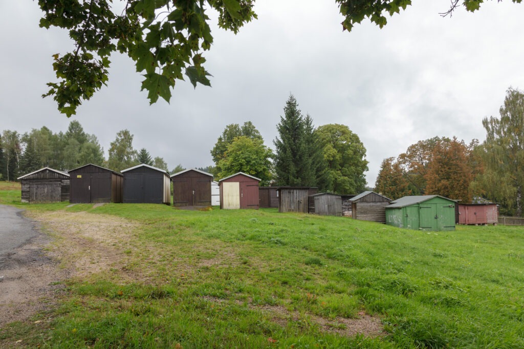 Aus der Serie KOMPLEXE GARAGENKOMPLEXE von Christoph Busse