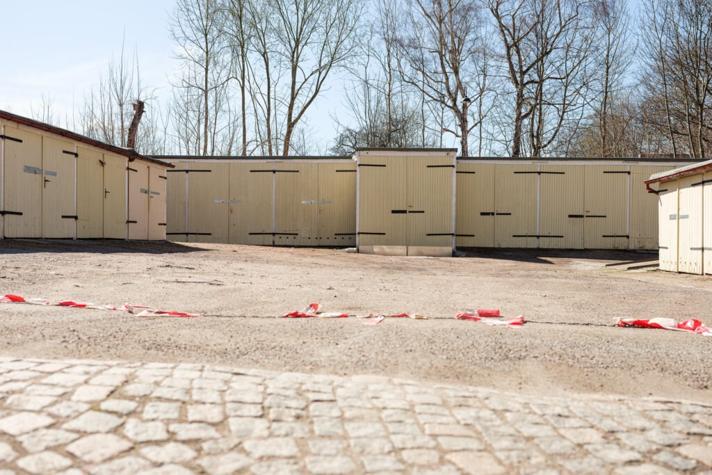 Aus der Serie KOMPLEXE GARAGENKOMPLEXE von Christoph Busse