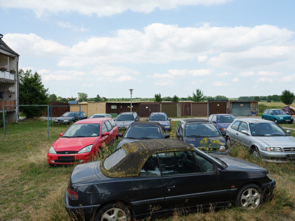 Aus der Serie KOMPLEXE GARAGENKOMPLEXE von Christoph Busse